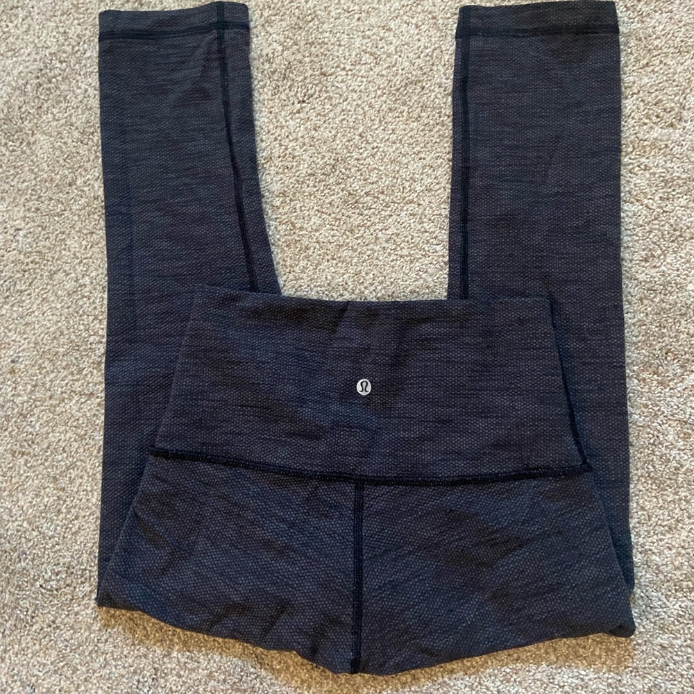 Lululemon Cropped Yoga Pants